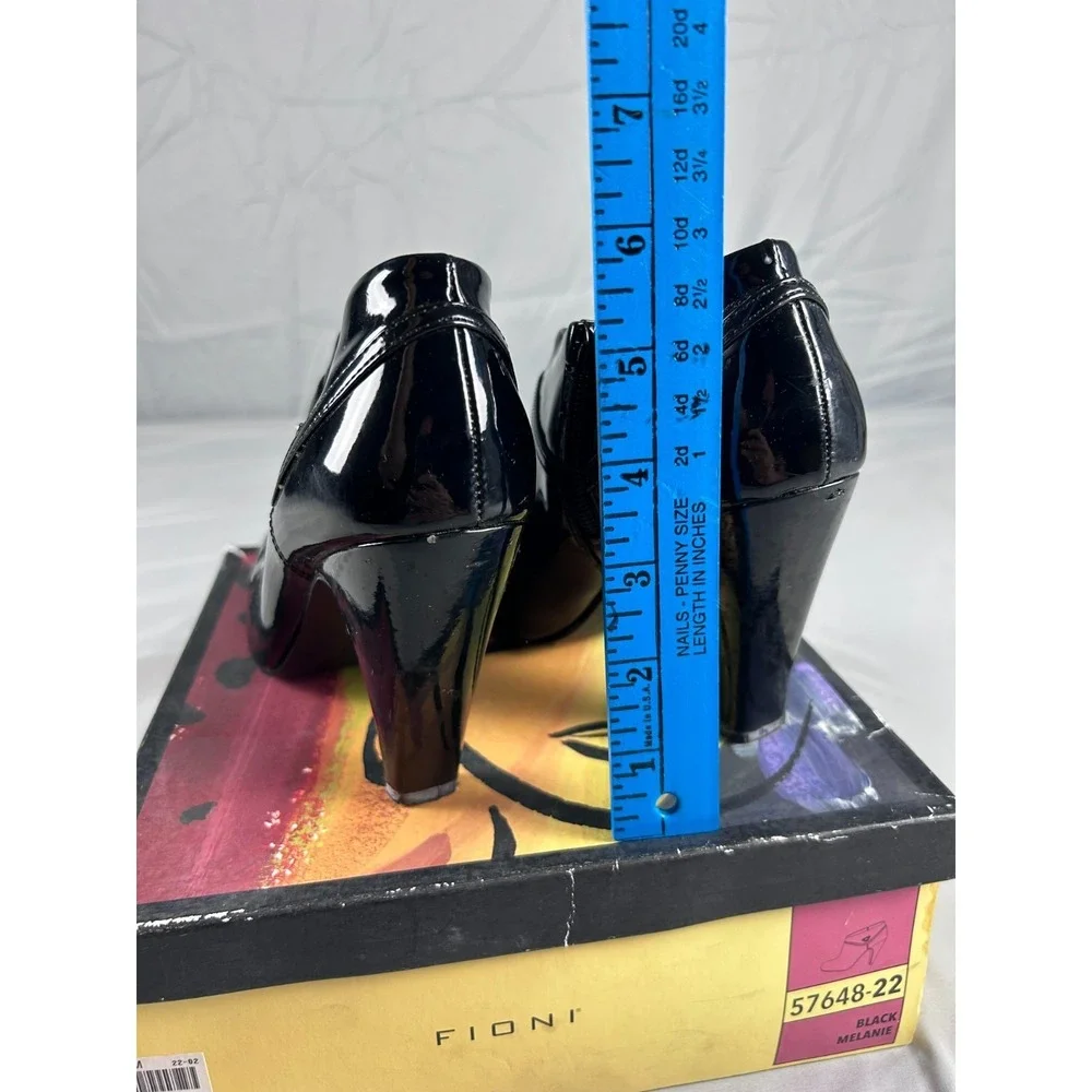 Fioni‎ Womens Ankle Boots Size 6.5 Black Patent Heeled Booties Chic Minimalist